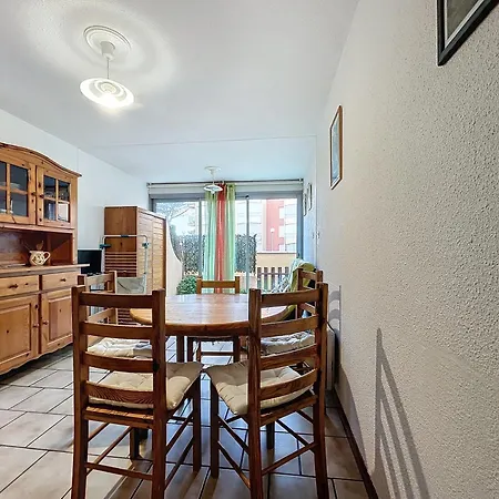 3085- T2 Dans Piscine * Argelès-sur-Mer